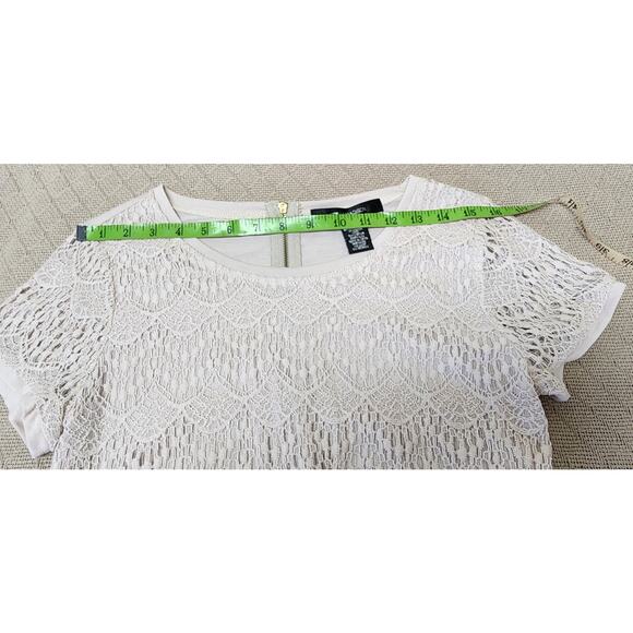 89th & Madison Cream Colored Intricate Lace Blouse Women's Size Small - Picture 5 of 7